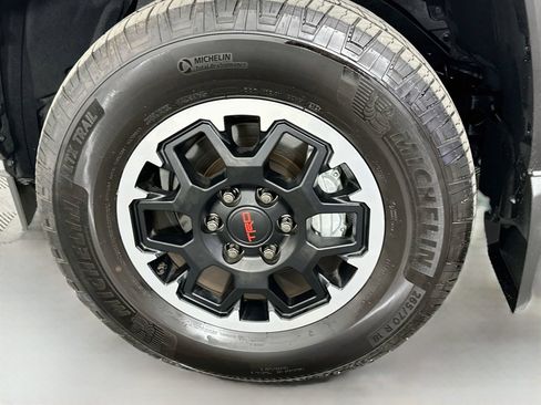 Certified 2025 Toyota 4Runner TRD Off-Road AWD/4WD image 31