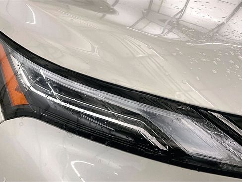 Used 2023 Nissan Rogue Platinum image 27