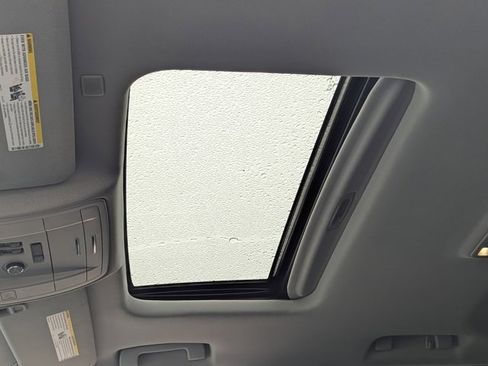 Used 2019 GMC Yukon SLT image 24