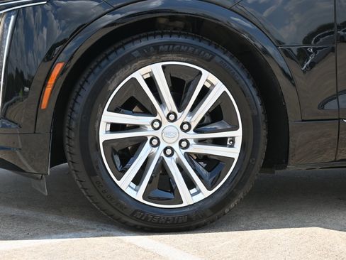 Used 2024 Cadillac Lyriq Tech RWD image 29