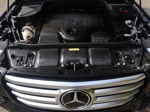 Used 2024 Mercedes-Benz GLS 450 4MATIC image 27