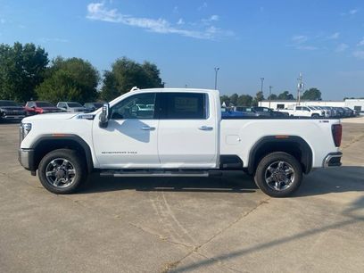 New 2025 GMC Sierra 2500 SLT w/ SLT Premium Package