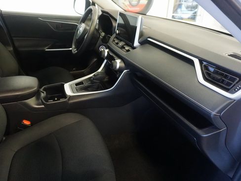 Certified 2025 Toyota RAV4 LE image 23