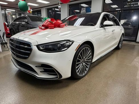 Used 2022 Mercedes-Benz S 500 S 500 4MATIC Sedan image 3