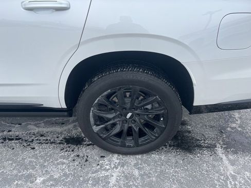 Used 2024 Cadillac Escalade Sport Platinum w/ LPO, ONYX Package image 2