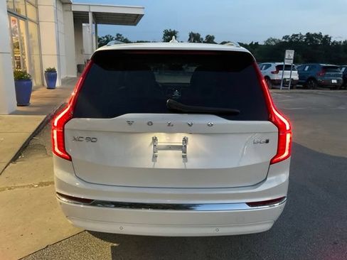 Certified 2023 Volvo XC90 B6 Plus AWD/4WD image 6