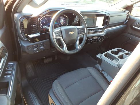 Used 2023 Chevrolet Silverado 1500 LT image 14
