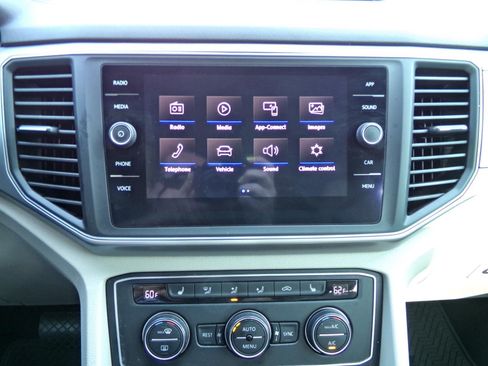 Used 2019 Volkswagen Atlas SE FWD image 9