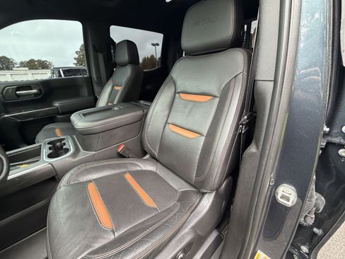 Used 2021 GMC Sierra 1500 AT4 w/ AT4 Premium Package AWD/4WD image 7