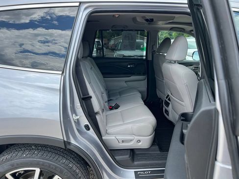 Used 2022 Honda Pilot Touring image 19
