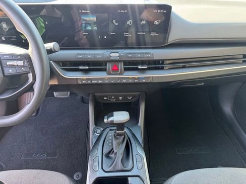 Certified 2025 Kia K4 FWD image 18