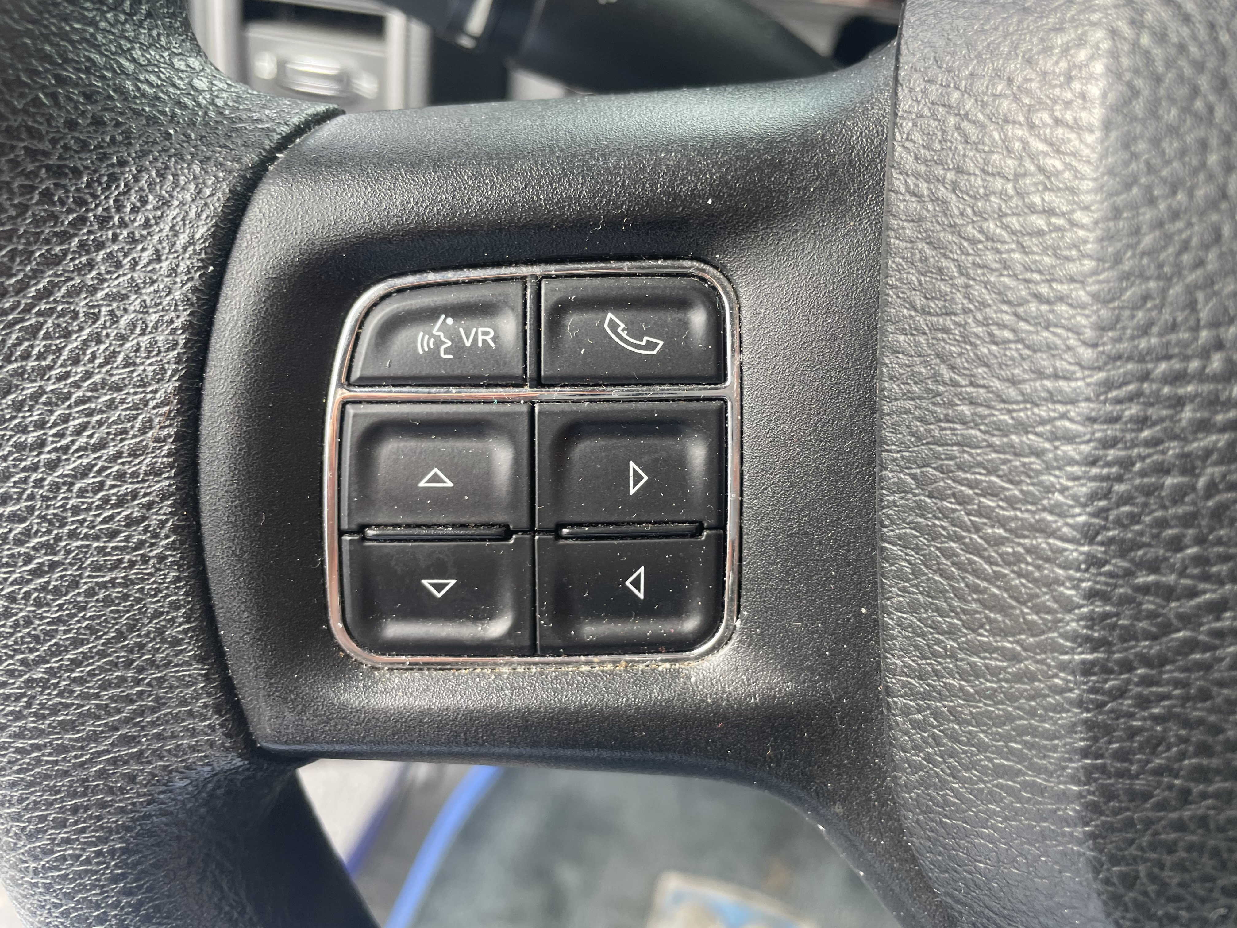 Used 2016 RAM 1500 Express RWD image 15