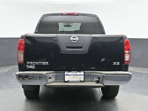 Used 2015 Nissan Frontier SV AWD/4WD image 13