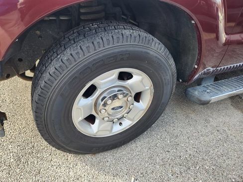 Used 2011 Ford F250 XLT w/ XLT Premium Pkg image 26