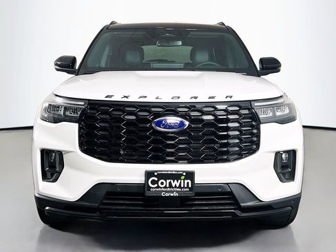 New 2026 Ford Explorer ST-Line w/ ST-Line Street Pack AWD/4WD image 4