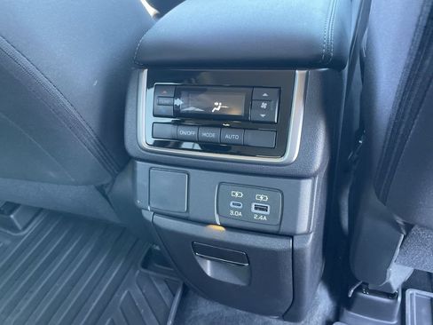 Certified 2025 Subaru Ascent Premium w/ Popular Package #2 AWD/4WD image 24