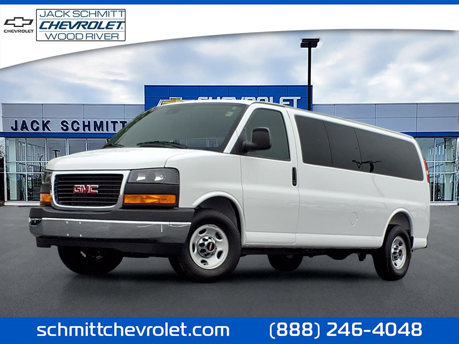 Used 2026 GMC Savana 3500 LT w/ LT Preferred Equipment Group RWD image 1