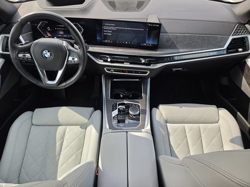 Used 2026 BMW X5 sDrive40i w/ Climate Comfort Package RWD image 12