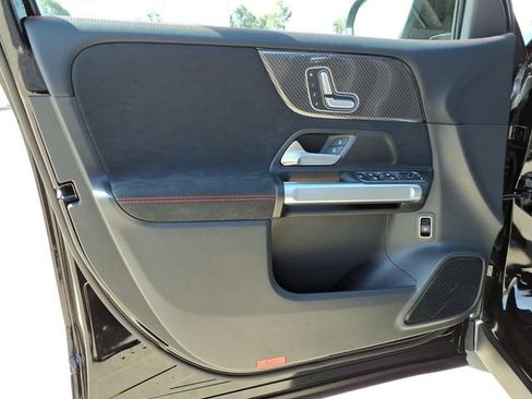 New 2026 Mercedes-Benz GLB 250 image 12