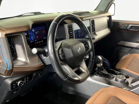 Used 2023 Ford Bronco Outer Banks image 18