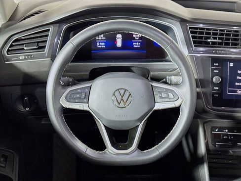 Used 2024 Volkswagen Tiguan SE image 13