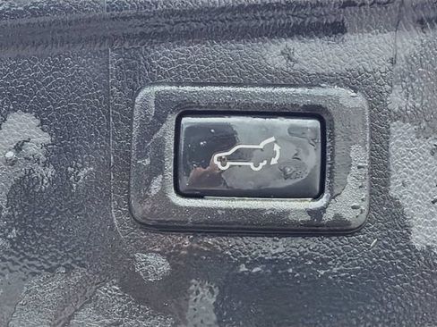 Used 2016 Subaru Outback 2.5i Premium AWD/4WD image 13