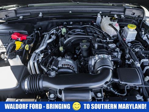 Used 2023 Jeep Gladiator Sport image 18