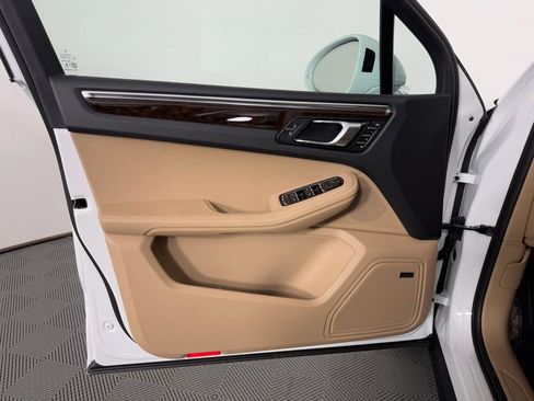 New 2026 Porsche Macan AWD/4WD image 20