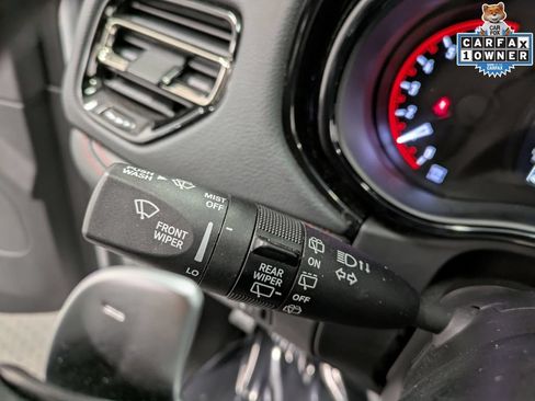 Used 2025 Dodge Durango GT AWD/4WD image 17