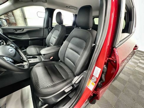 New 2025 Ford Escape Active image 13