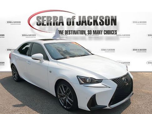 Used 2020 Lexus IS 350 F Sport image 2