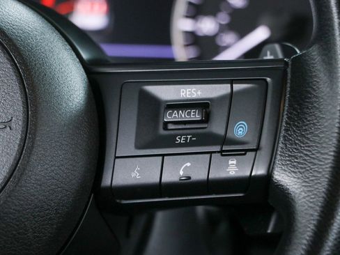 Used 2024 Nissan Rogue SV AWD/4WD image 14