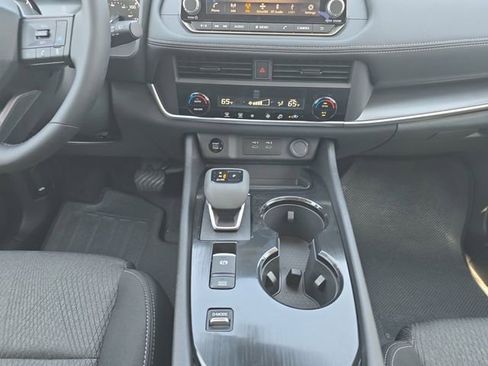 New 2026 Nissan Rogue SV FWD image 3