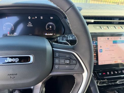 New 2026 Jeep Grand Cherokee L 4WD image 16