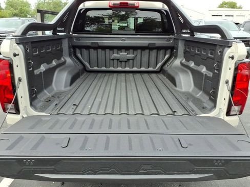 New 2026 Chevrolet Colorado Trail Boss w/ Midnight Edition AWD/4WD image 10