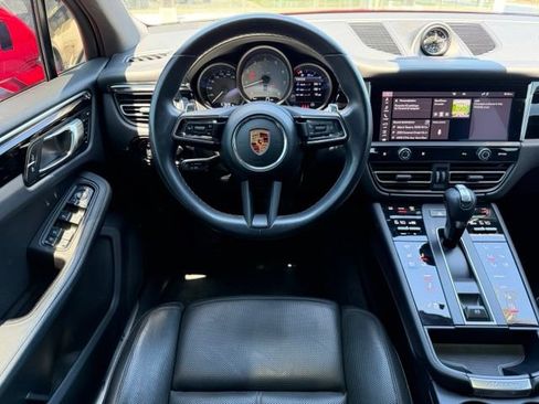 Used 2022 Porsche Macan S AWD/4WD image 11