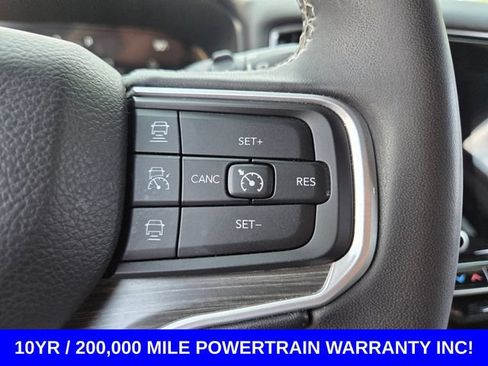 Used 2024 Jeep Wagoneer L Series II RWD image 21