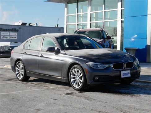 Used 2018 BMW 320i xDrive 320i xDrive w/ Convenience Package image 22