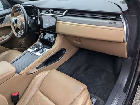 Used 2022 Jaguar F-PACE S image 19
