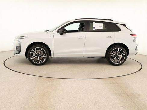 New 2026 Audi Q3 quattro 2.0T image 2