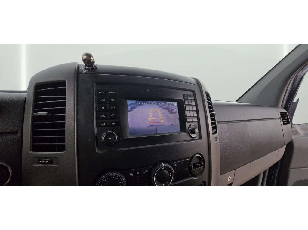 Used 2018 Mercedes-Benz Sprinter 2500 image 10