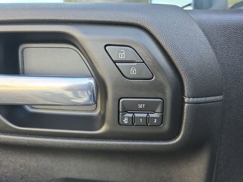 Used 2020 Chevrolet Silverado 2500 High Country image 30