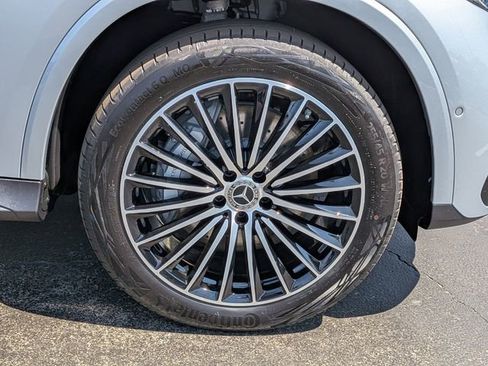New 2026 Mercedes-Benz GLC 300 4MATIC image 11