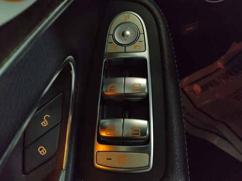 Used 2020 Mercedes-Benz C 300 Sedan image 27