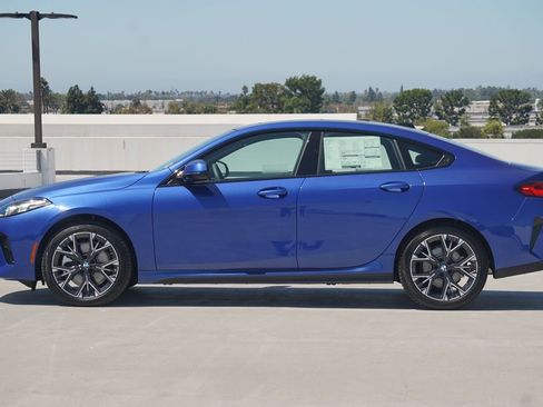 Used 2026 BMW 228i w/ Premium Package FWD image 4
