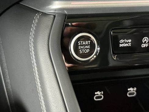 Used 2025 Audi Q5 Premium Plus w/ Premium Plus AWD/4WD image 21