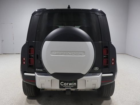 Used 2020 Land Rover Defender 110 HSE AWD/4WD image 3