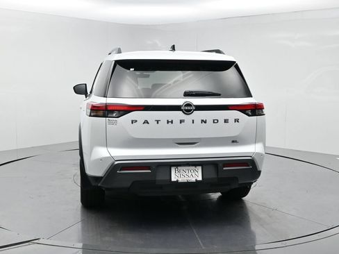 New 2026 Nissan Pathfinder SL FWD image 19
