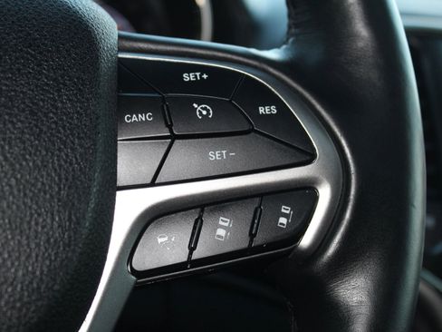 Used 2018 Jeep Grand Cherokee High Altitude image 28