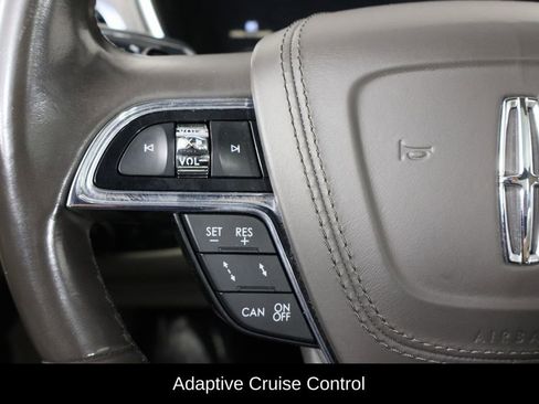 Used 2017 Lincoln Continental Reserve w/ Technology Package image 8